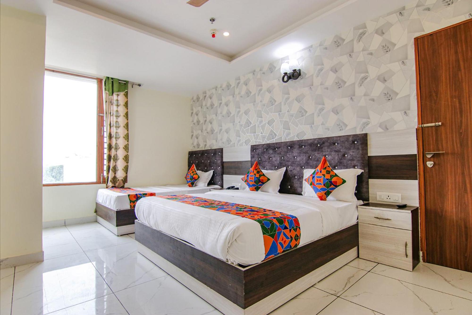 Fabhotel Meridian Inn Mohali المظهر الخارجي الصورة