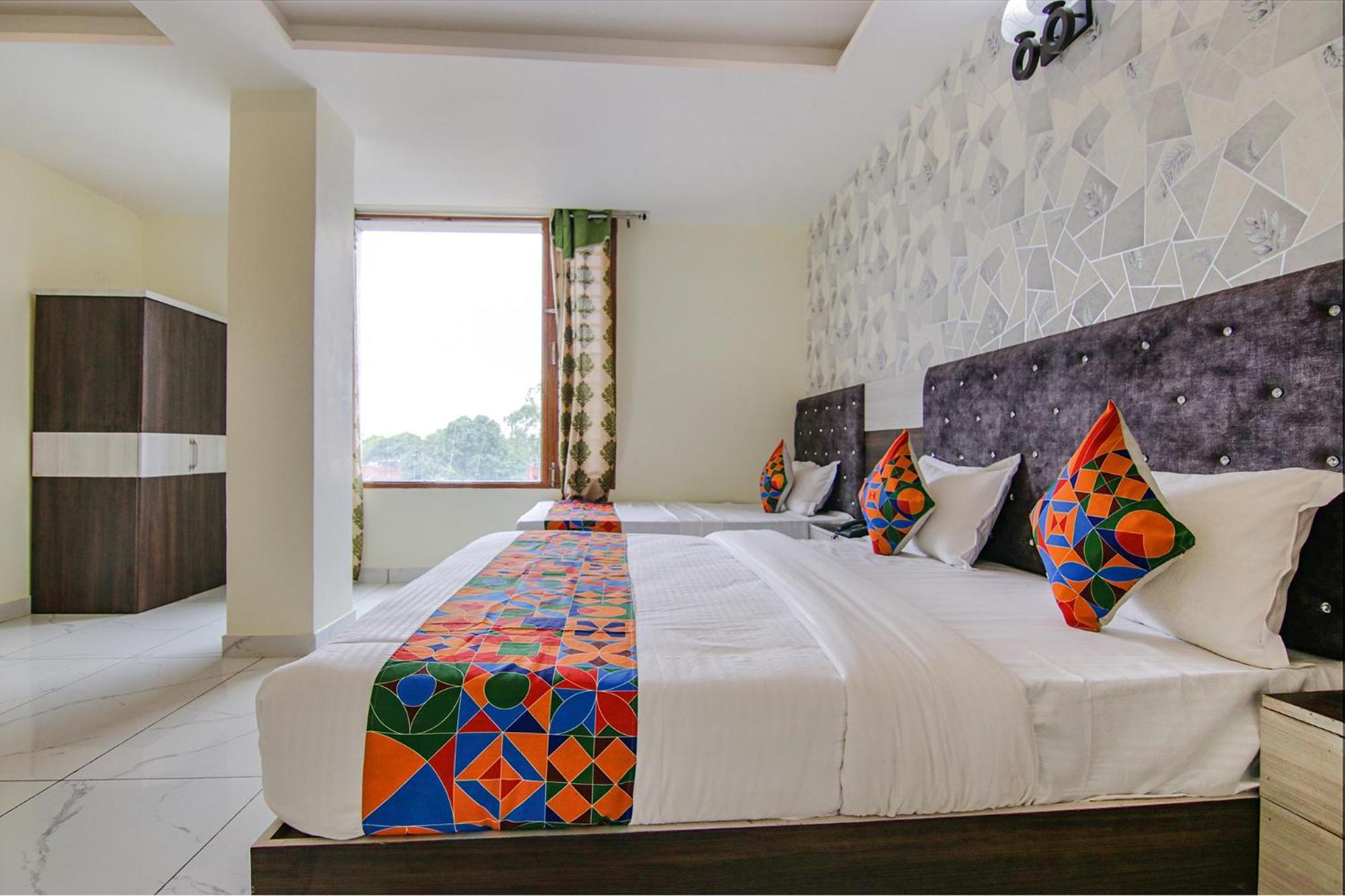 Fabhotel Meridian Inn Mohali المظهر الخارجي الصورة