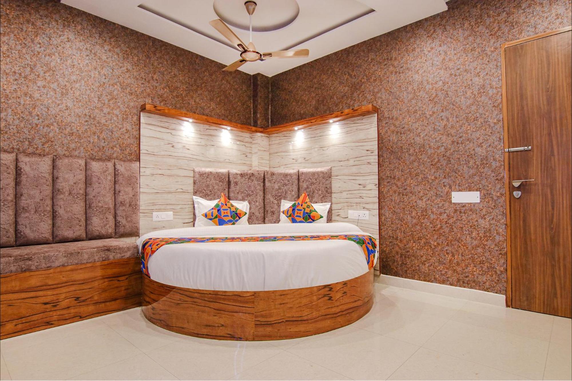 Fabhotel Meridian Inn Mohali المظهر الخارجي الصورة